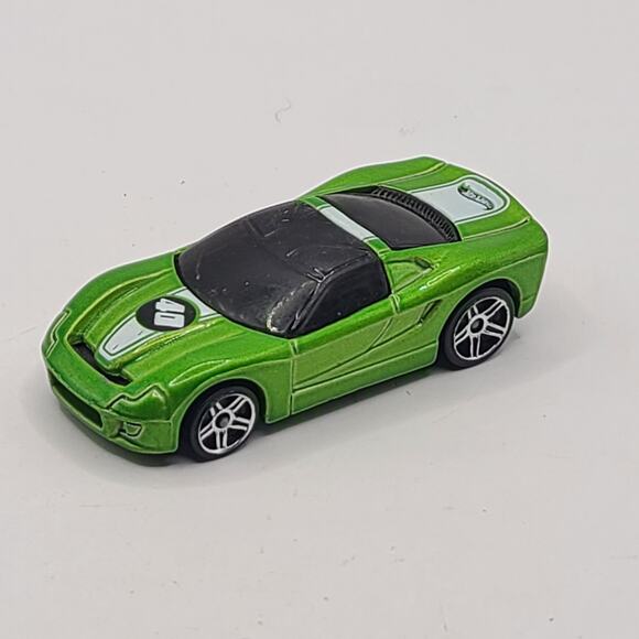 Mattel Hot Wheels 2001 Green 40 Somethin' GT Green Signs Of Wear Preowned - Picture 2 of 5